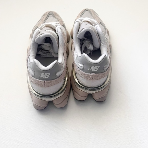 New Balance 9060 Gray 8.5 women’s - Picture 6 of 8